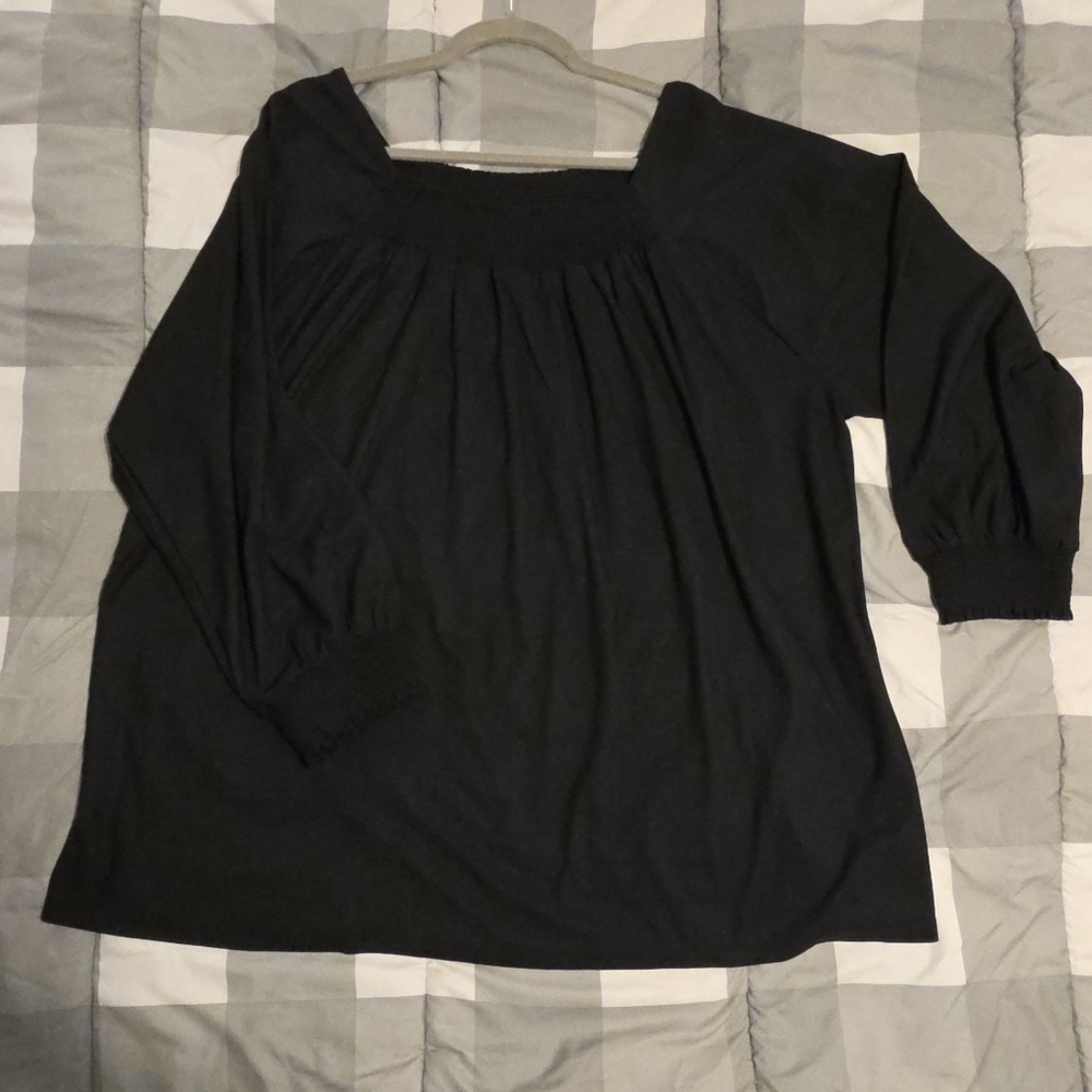 2X Elegant Black Women's Top With Smocked Neckline